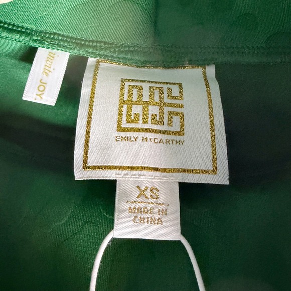 Emily McCarthy Evergreen Cheeta Scuba Shorts Set Green Mock Neck Womens Sz XS - Picture 6 of 13